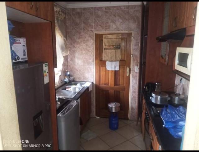 3 BEDROOM HOUSE FOR SALE IN PHUMULA